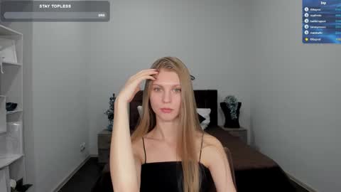 Snapshot of phoebepaw chatting on 01/03/25, 02:08 Phoebe online show from 01/03/25, 02:08
