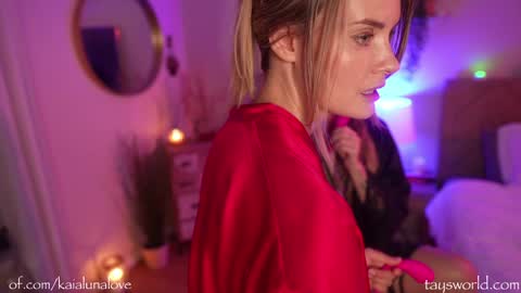 PHOENIX TAYLOR online show from 11/15/25, 04:10