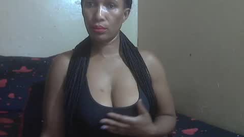 Snapshot of phoenixcandy chatting on 02/02/25, 10:49 phoenixcandy online show from 02/02/25, 10:49