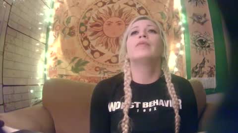 Snapshot of phulaen chatting on 12/31/24, 02:47 Phulaen online show from 12/31/24, 02:47