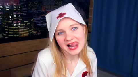 Snapshot of phyllisearney chatting on 02/14/25, 07:38 Hann G. Jones online show from 02/14/25, 07:38