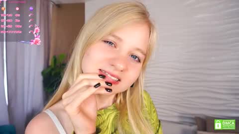 Snapshot of phyllisearney chatting on 09/11/25, 06:13 Hann G. Jones online show from 09/11/25, 06:13