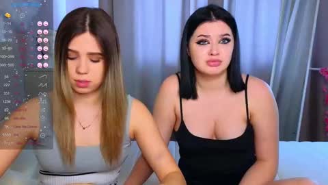 Snapshot of phyllisheart chatting on 02/09/25, 08:44 Lora black and Lili blonde welcome you here online show from 02/09/25, 08:44