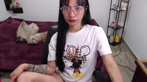 Snapshot of pia_horny chatting on 11/19/25, 08:09 Pia online show from 11/19/25, 08:09