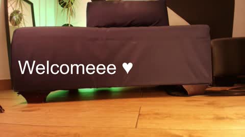    Special Couple Show - WELCOME TO XMAS   5 and 6 December  - 2 at 8 pm COL hour online show from 10/07/25, 02:09