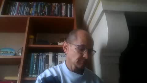 Snapshot of pichoun71 chatting on 12/07/24, 02:13 pichoun71 online show from 12/07/24, 02:13