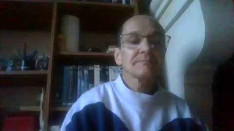 Snapshot of pichoun71 chatting on 01/19/25, 07:36 pichoun71 online show from 01/19/25, 07:36