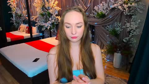 Snapshot of pieceofinspiration chatting on 01/13/25, 10:14 Emelie online show from 01/13/25, 10:14