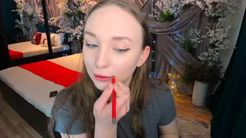 Snapshot of pieceofinspiration chatting on 01/23/25, 10:22 Emelie online show from 01/23/25, 10:22