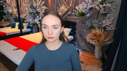 Snapshot of pieceofinspiration chatting on 02/10/25, 06:24 Emelie online show from 02/10/25, 06:24