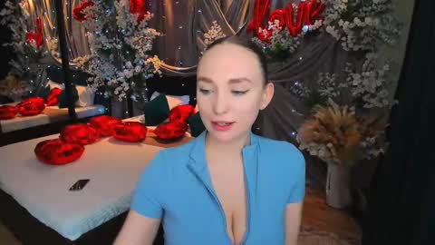 Snapshot of pieceofinspiration chatting on 02/21/25, 11:10 Emelie online show from 02/21/25, 11:10