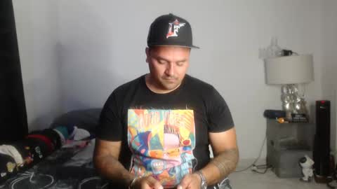 Snapshot of pikoro_gomez chatting on 12/21/24, 04:52 pikoro_gomez online show from 12/21/24, 04:52