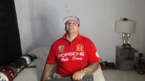Snapshot of pikoro_gomez chatting on 01/10/25, 07:14 pikoro_gomez online show from 01/10/25, 07:14