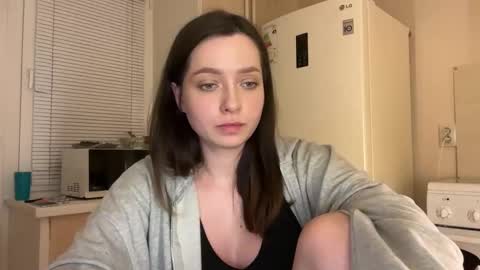 Trisha     online show from 09/17/25, 03:35