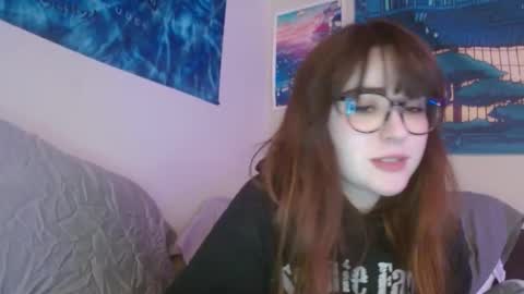 Snapshot of pillogoddess chatting on 03/03/25, 11:44 PilloGoddess online show from 03/03/25, 11:44