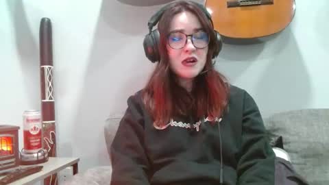 PilloGoddess online show from 10/23/25, 04:34