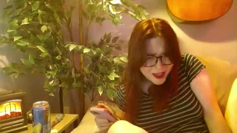 PilloGoddess online show from 10/30/25, 06:59