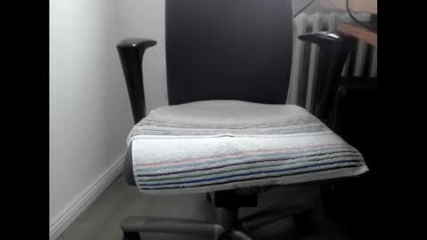 Snapshot of pimmel10 chatting on 02/25/25, 01:17 pimmel10 online show from 02/25/25, 01:17