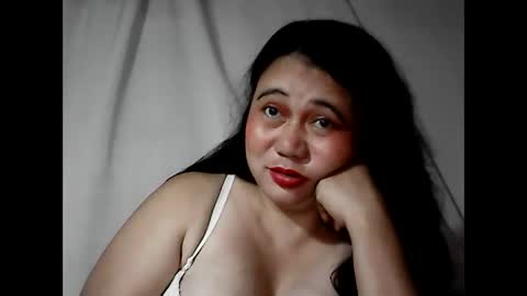 Snapshot of pinaymama12345 chatting on 10/13/25, 10:54 pinaymama12345 online show from 10/13/25, 10:54