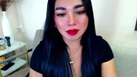 Snapshot of pinaymorena69 chatting on 12/29/24, 06:24 Just cath online show from 12/29/24, 06:24