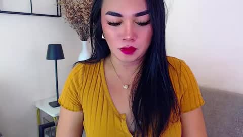 Snapshot of pinaymorena69 chatting on 03/11/25, 02:54 Just cath online show from 03/11/25, 02:54