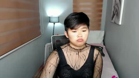 Snapshot of pinayprincesslyn chatting on 01/12/25, 03:25 Lyn the Lesbian online show from 01/12/25, 03:25