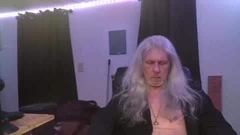 Snapshot of pincoffin chatting on 11/12/25, 05:30 Pincoffin online show from 11/12/25, 05:30