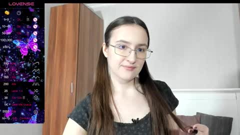 Snapshot of pingviluly chatting on 10/04/25, 08:45 pingviluly online show from 10/04/25, 08:45