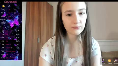 Snapshot of pingviluly chatting on 10/18/25, 06:26 pingviluly online show from 10/18/25, 06:26