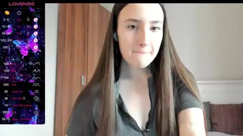 Snapshot of pingviluly chatting on 11/01/25, 06:26 pingviluly online show from 11/01/25, 06:26