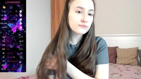 Snapshot of pingviluly chatting on 11/20/25, 06:13 pingviluly online show from 11/20/25, 06:13