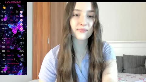 Snapshot of pingviluly chatting on 11/22/25, 09:19 pingviluly online show from 11/22/25, 09:19