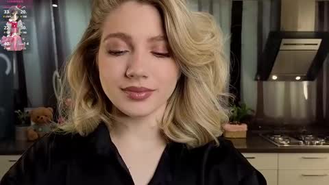 Adele online show from 02/13/25, 08:38