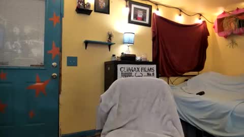 Virginity smiles online show from 11/23/25, 08:25