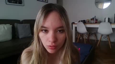 Pinkilola online show from 12/11/24, 03:15