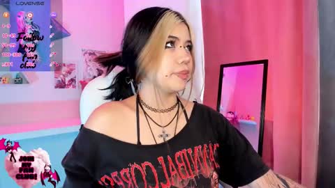 PINKK online show from 11/08/25, 01:22