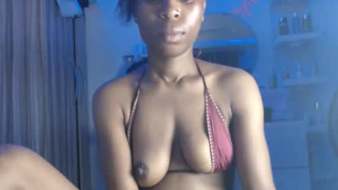 Snapshot of pinkxjuicy chatting on 09/19/25, 02:46 pinkxjuicy online show from 09/19/25, 02:46