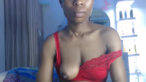 Snapshot of pinkxjuicy chatting on 10/05/25, 12:53 pinkxjuicy online show from 10/05/25, 12:53