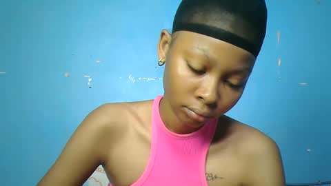 pinky_lov online show from 11/01/25, 04:31