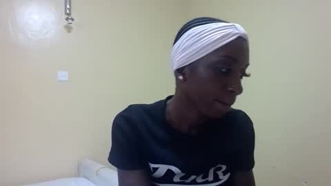 Snapshot of pinky_winky2 chatting on 10/14/25, 07:09 pinky_winky2 online show from 10/14/25, 07:09