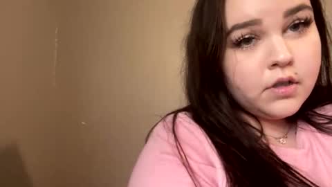 Snapshot of pinkypie2000 chatting on 10/28/25, 09:39 pinkypie2000 online show from 10/28/25, 09:39