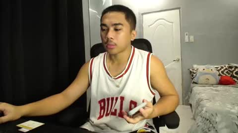 Snapshot of pinoyadriannexxx chatting on 10/14/25, 02:12 Adrianne online show from 10/14/25, 02:12