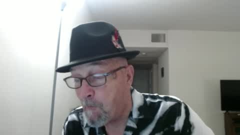 Snapshot of pipewizard chatting on 02/06/25, 11:26 pipewizard online show from 02/06/25, 11:26