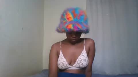 Snapshot of pixie_roman chatting on 01/03/25, 09:36 Majesty online show from 01/03/25, 09:36