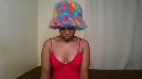 Snapshot of pixie_roman chatting on 02/13/25, 01:50 Majesty online show from 02/13/25, 01:50