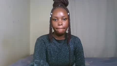 Snapshot of pixie_roman chatting on 02/26/25, 02:59 Majesty online show from 02/26/25, 02:59