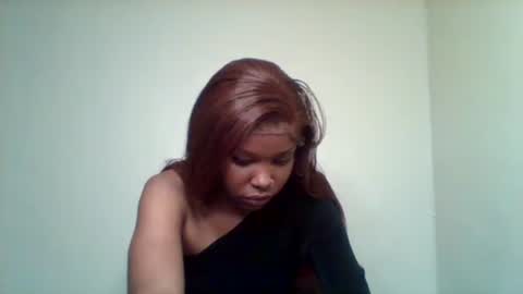 Snapshot of pixie_roman chatting on 10/01/25, 08:53 Majesty online show from 10/01/25, 08:53