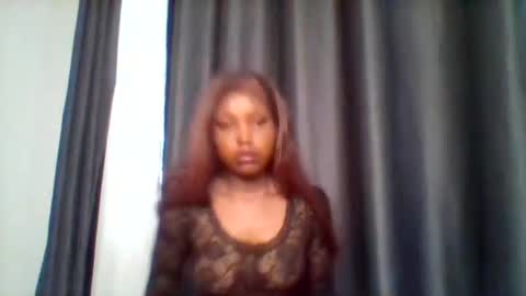 Snapshot of pixie_roman chatting on 10/14/25, 04:35 Majesty online show from 10/14/25, 04:35