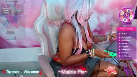 Snapshot of pixiebob25 chatting on 02/10/25, 03:21 Thekawaiidomme online show from 02/10/25, 03:21