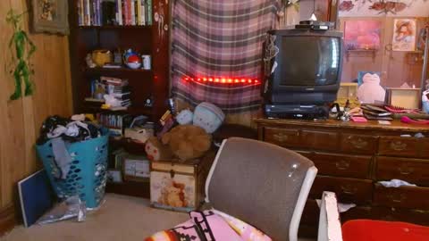 Snapshot of pixinun chatting on 01/30/25, 05:06 Izzy online show from 01/30/25, 05:06
